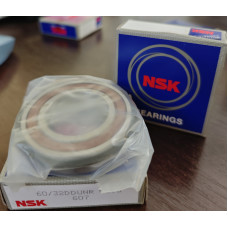 Підшипник полувісі переднього мосту ISUZU D-MAX 60/32DDUNR NSK (32x58x13)